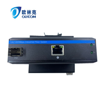 เครื่องแปลงสื่อที่แข็งแกร่ง Poe 15.4W 30W 10/100m Fast Ethernet ไม่จัดการ Ce Din Rail