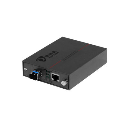 850nm ไฟเบอร์ออปติก PoE Media Converter เครือข่ายกิกาบิต ไม่จัดการ Multimode SFP Cage